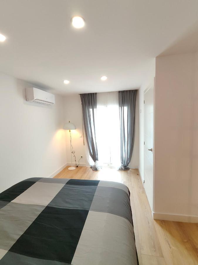 Fantastic Apartment Sant Adria Beach サン・アドリア・デ・ベソス エクステリア 写真