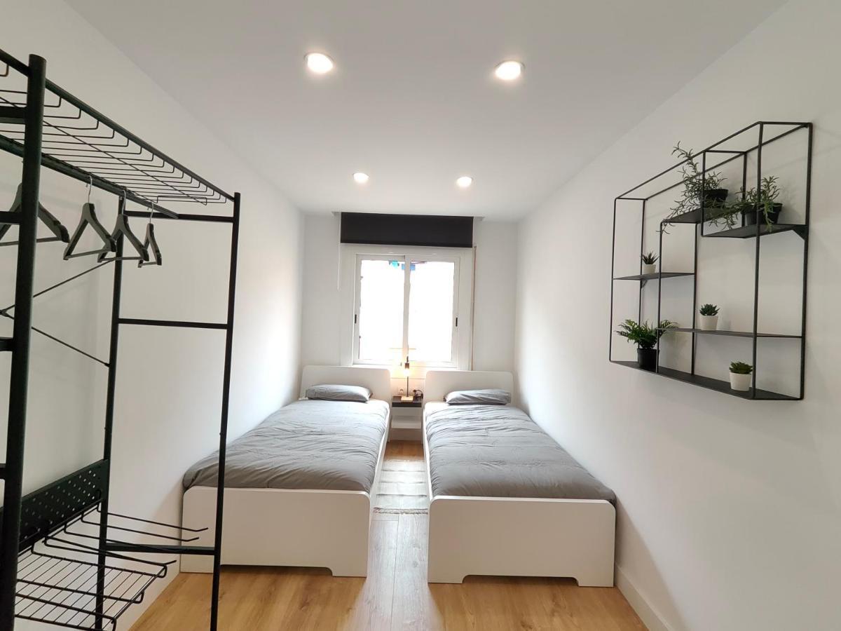 Fantastic Apartment Sant Adria Beach サン・アドリア・デ・ベソス エクステリア 写真