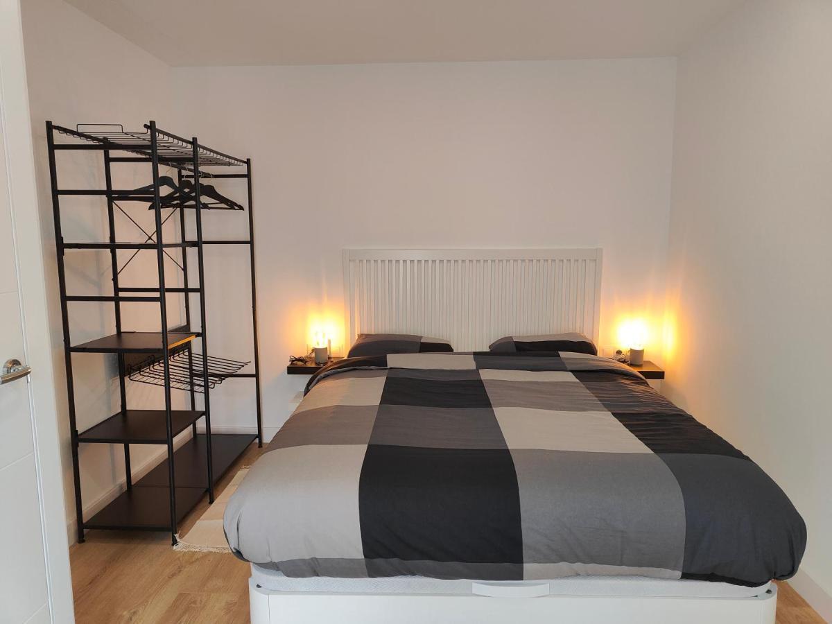Fantastic Apartment Sant Adria Beach サン・アドリア・デ・ベソス エクステリア 写真