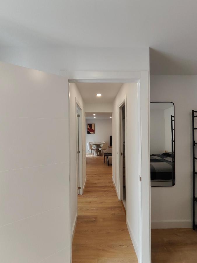 Fantastic Apartment Sant Adria Beach サン・アドリア・デ・ベソス エクステリア 写真